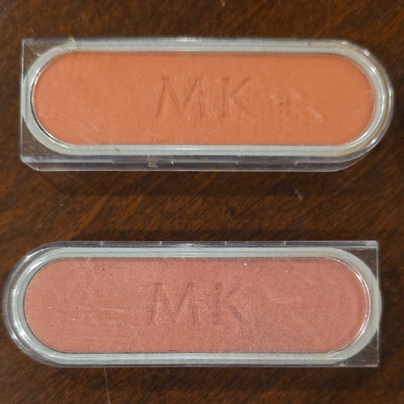 (J52) 4 Mary Kay Make Ups - Picture 2 of 5